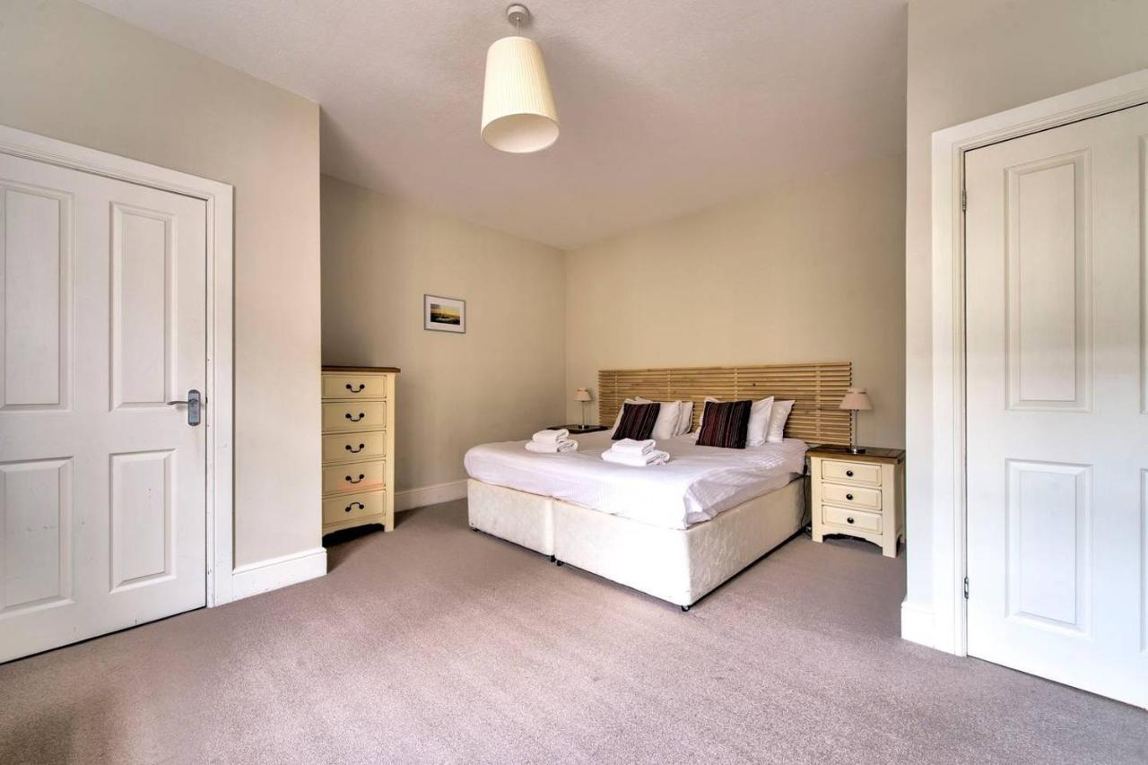 Joivy Bright 1 Bed Flat, Close To Princess Street Edinburgh Exterior photo